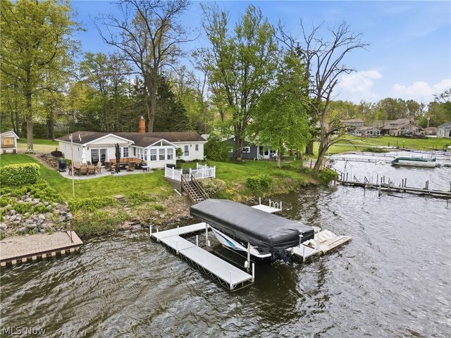 786 Harbor Avenue, Lake Milton, OH 44429