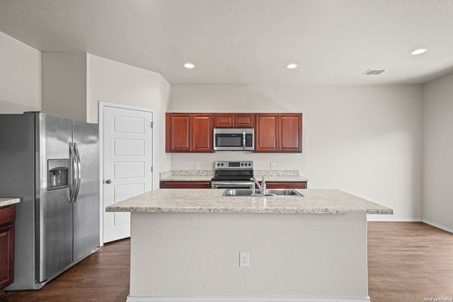 12924 Cicely, St Hedwig, TX 78152