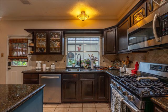 7902 Rothesay Chase Road, Houston, TX 77095