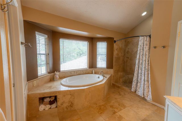 7902 Rothesay Chase Road, Houston, TX 77095