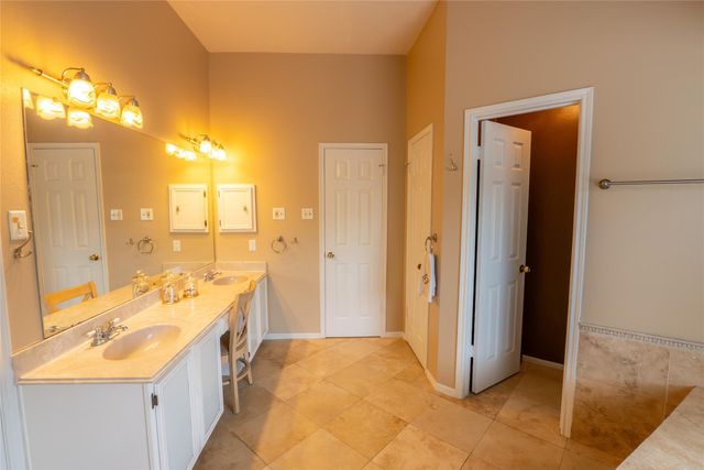 7902 Rothesay Chase Road, Houston, TX 77095