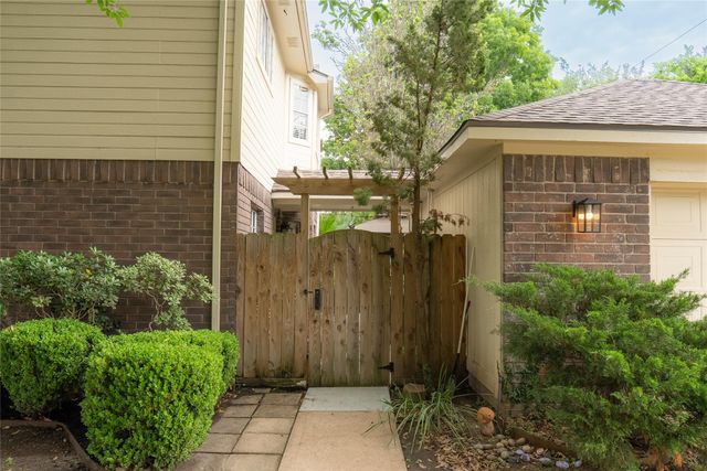 7902 Rothesay Chase Road, Houston, TX 77095