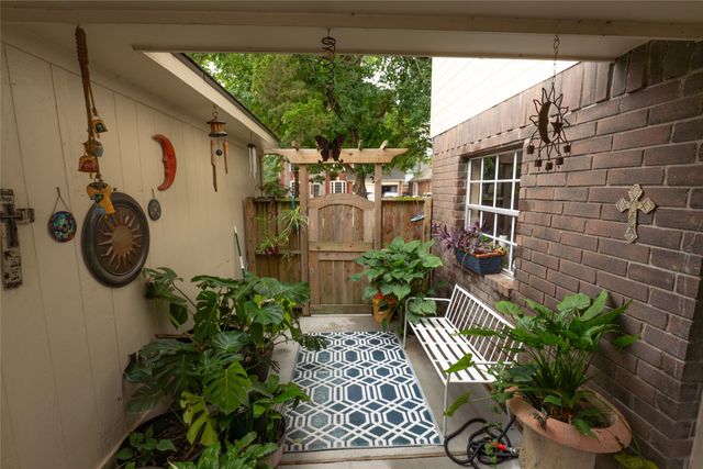 7902 Rothesay Chase Road, Houston, TX 77095