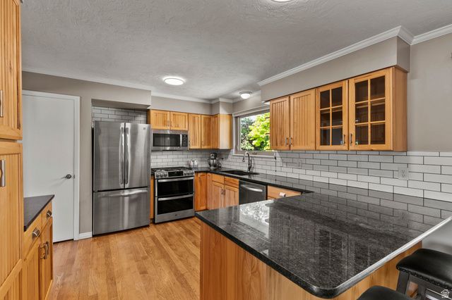 777 E UTE CIR, Murray, UT 84107