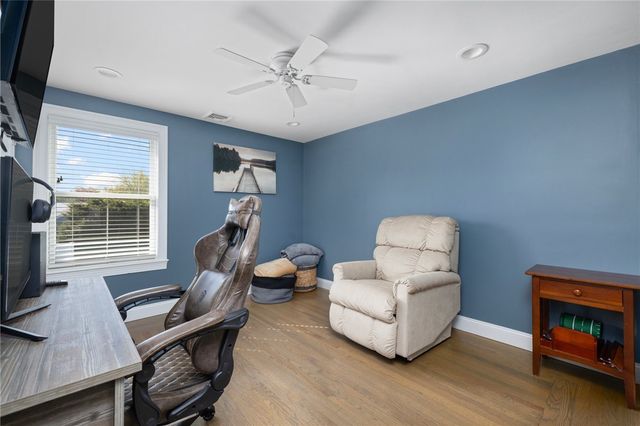 26 Leawood Drive, Cranston, RI 02920