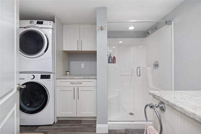 26 Leawood Drive, Cranston, RI 02920