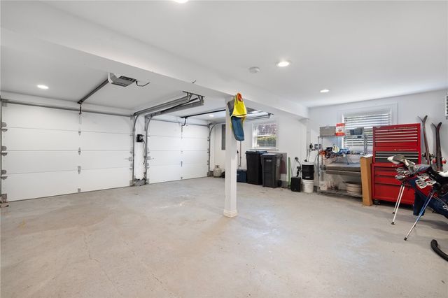 26 Leawood Drive, Cranston, RI 02920