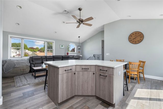 26 Leawood Drive, Cranston, RI 02920
