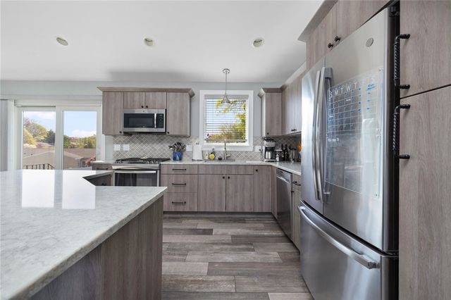 26 Leawood Drive, Cranston, RI 02920