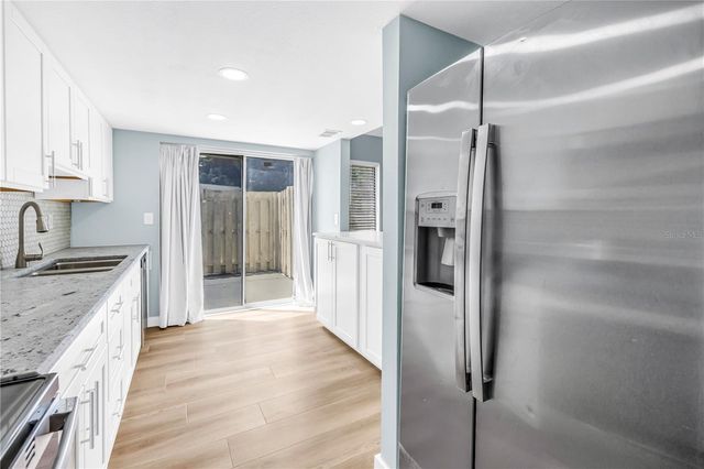 6232 GREEN VIEW CIRCLE 66, Sarasota, FL 34231
