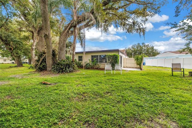 6232 GREEN VIEW CIRCLE 66, Sarasota, FL 34231