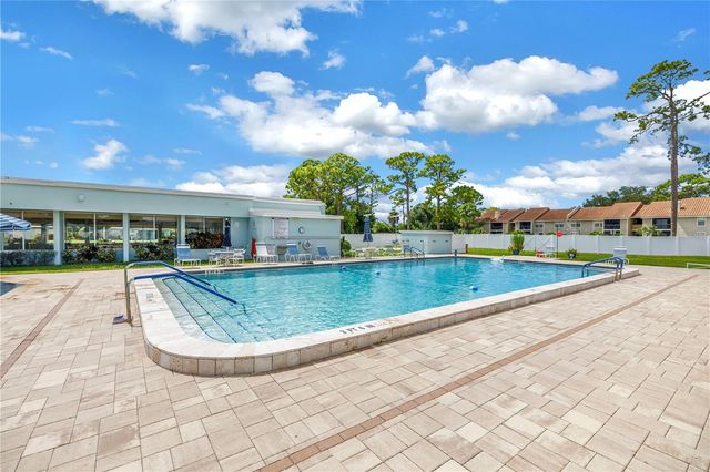 6232 GREEN VIEW CIRCLE 66, Sarasota, FL 34231