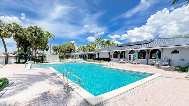 6316 NW 173rd Street, Hialeah, FL 33015