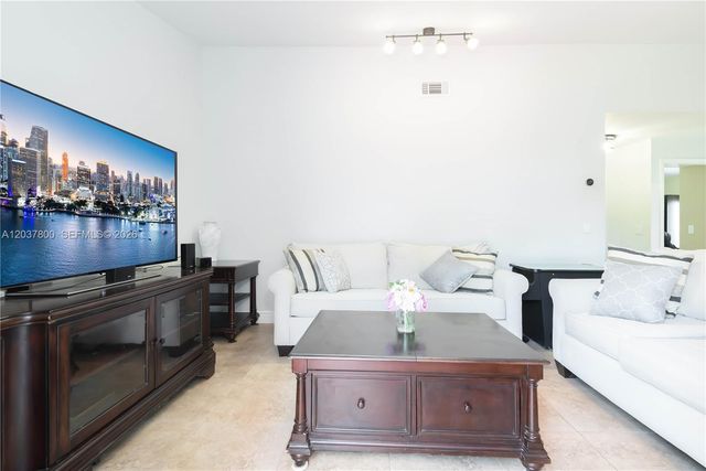 6316 NW 173rd Street, Hialeah, FL 33015