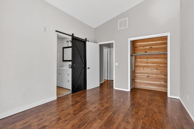 803 S State Highway Ab, Willard, MO 65781