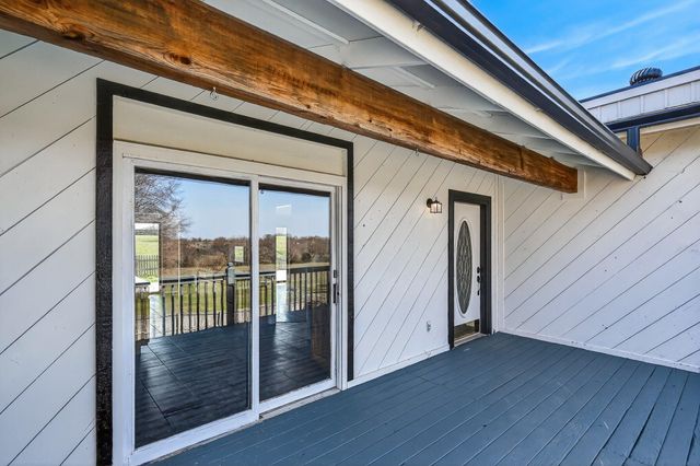 803 S State Highway Ab, Willard, MO 65781