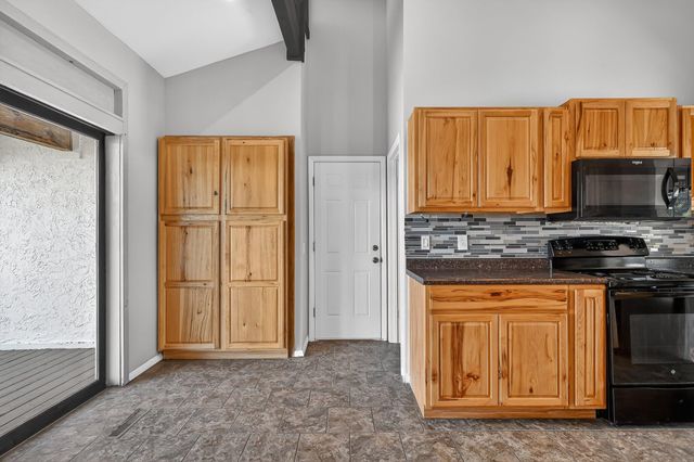 803 S State Highway Ab, Willard, MO 65781