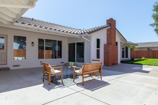 20090 Portola Drive, Salinas, CA 93908