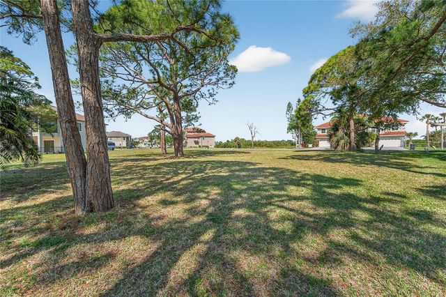 N POINTE ALEXIS DRIVE, Tarpon Springs, FL 34689
