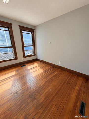 810 North Avenue, Bridgeport, CT 06606