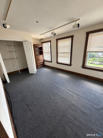 810 North Avenue, Bridgeport, CT 06606