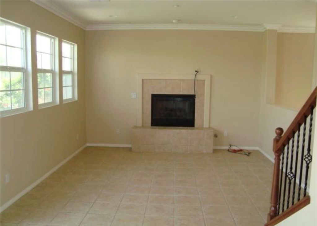 Image 4 of property listing at 16564 El Revino, Fontana, CA 92336