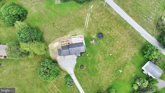 647 N MAIN ST, Bernville, PA 19506