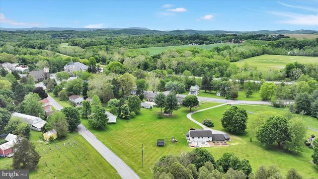647 N MAIN ST, Bernville, PA 19506