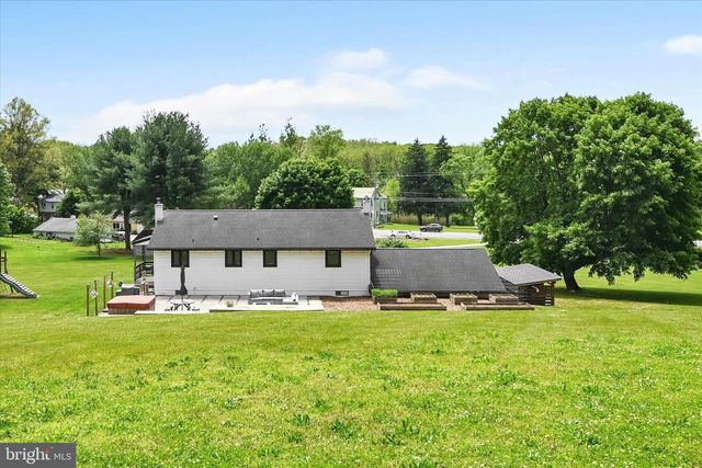 647 N MAIN ST, Bernville, PA 19506