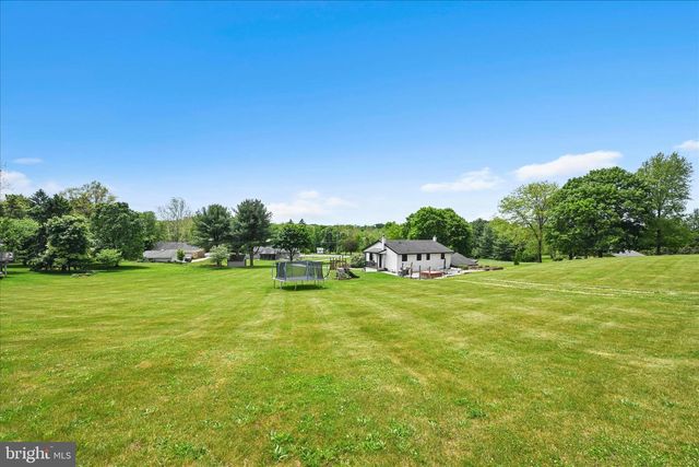 647 N MAIN ST, Bernville, PA 19506