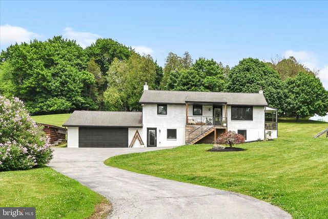 647 N MAIN ST, Bernville, PA 19506