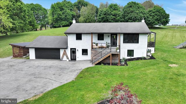 647 N MAIN ST, Bernville, PA 19506