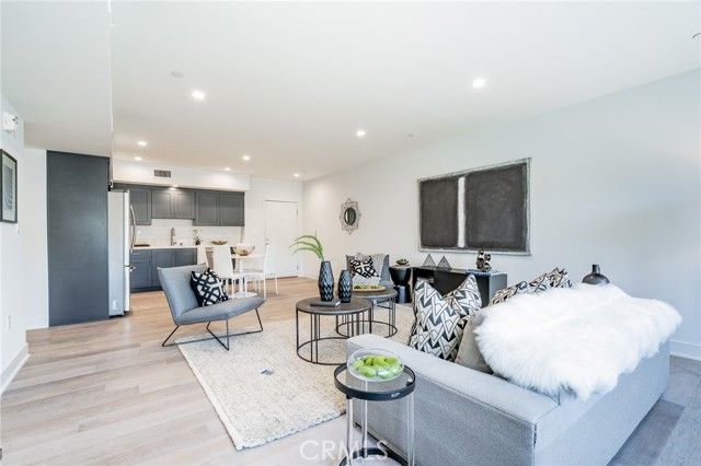 137 S Wilson Avenue 107, Pasadena, CA 91106