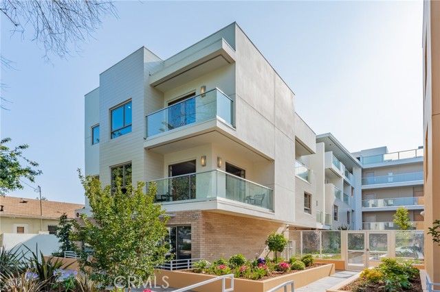 137 S Wilson Avenue 107, Pasadena, CA 91106