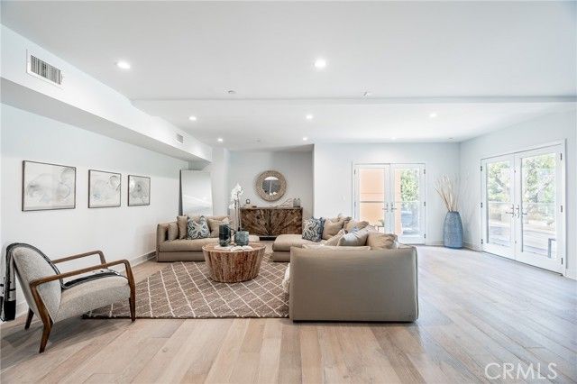 137 S Wilson Avenue 107, Pasadena, CA 91106