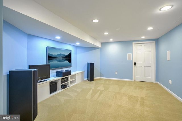 11290 SPYGLASS COVE LN, Reston, VA 20191