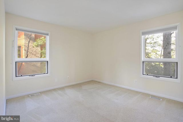 11290 SPYGLASS COVE LN, Reston, VA 20191