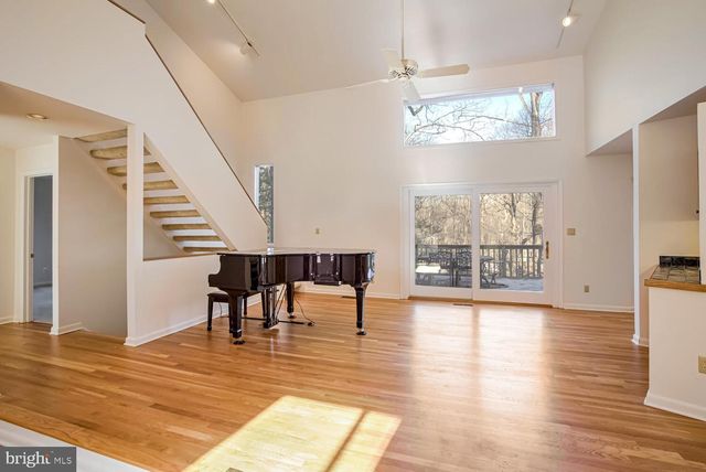 11290 SPYGLASS COVE LN, Reston, VA 20191
