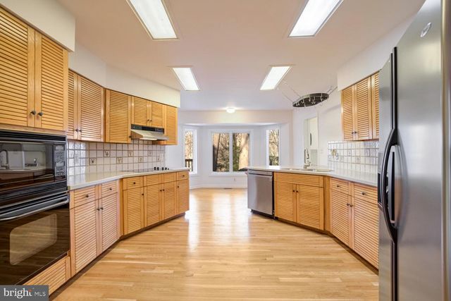 11290 SPYGLASS COVE LN, Reston, VA 20191