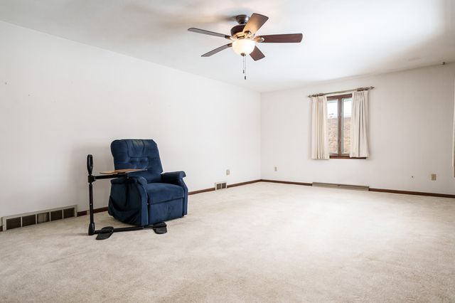 1126 Main Street, Pecatonica, IL 61063