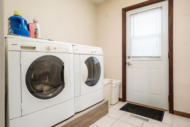 1126 Main Street, Pecatonica, IL 61063