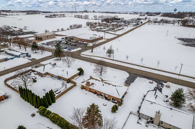 1126 Main Street, Pecatonica, IL 61063