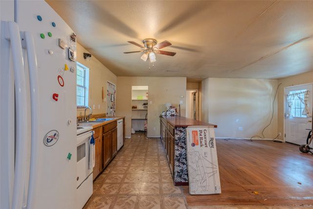 4666 Fm 1569, Farmersville, TX 75442