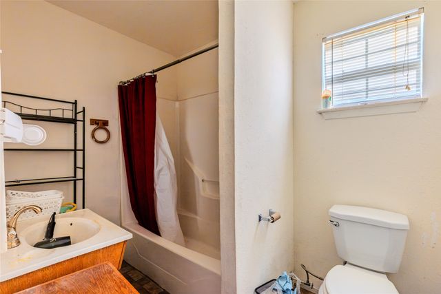 4666 Fm 1569, Farmersville, TX 75442