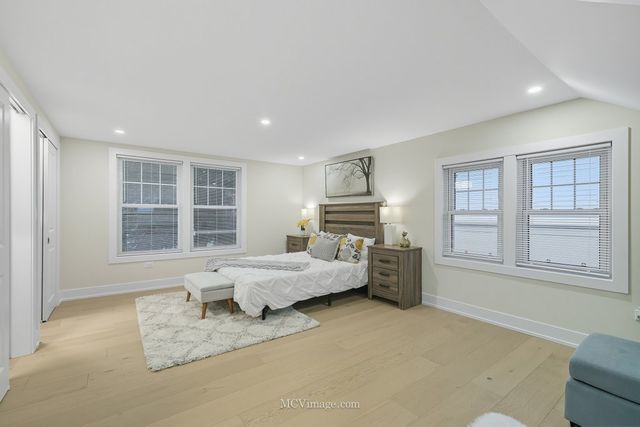 755 Division Street, Barrington, IL 60010