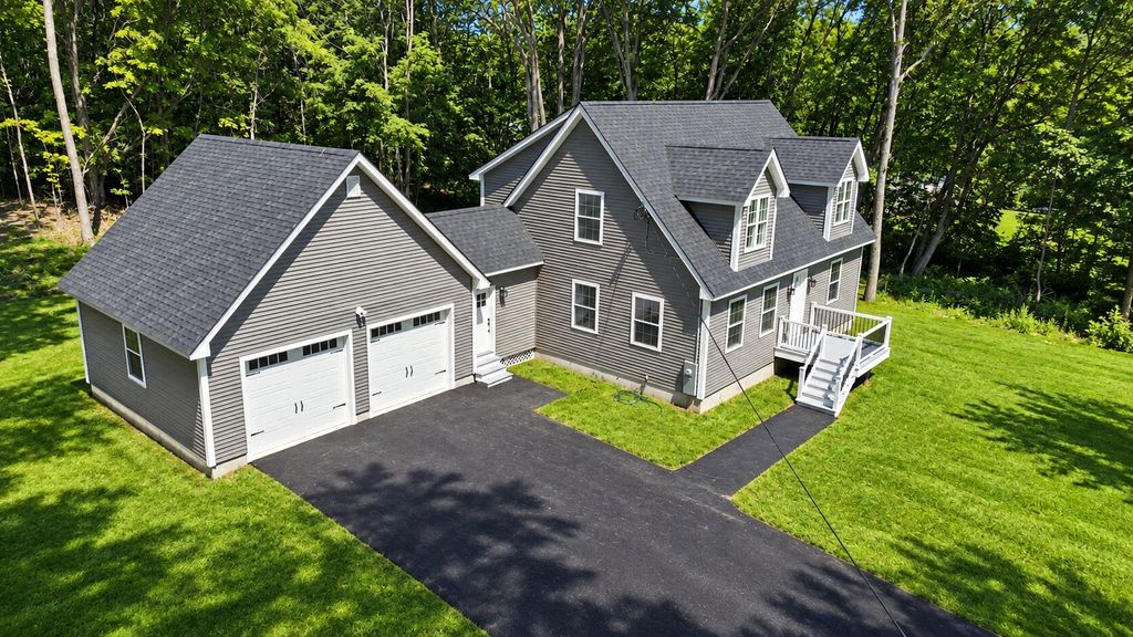 678 Lewiston Road, New Gloucester, ME 04260 — exterior