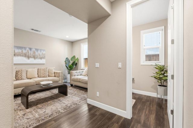 2187 Bravery Ave, Manteca, CA 95337