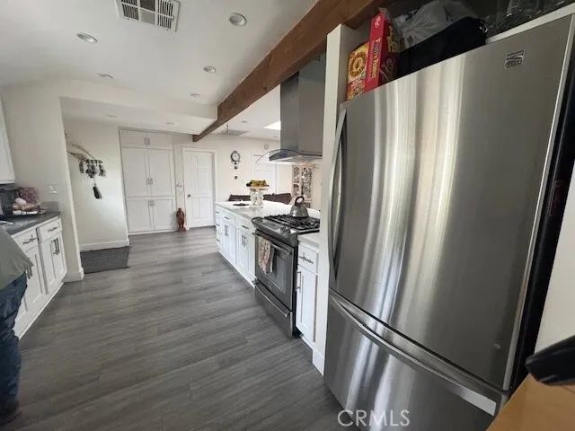 16654 Kelsloan Street, Van Nuys, CA 91406