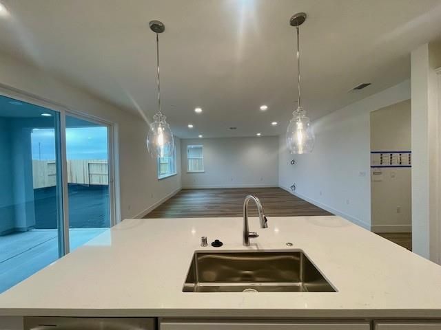 5080 Lone Star Way, Roseville, CA 95747