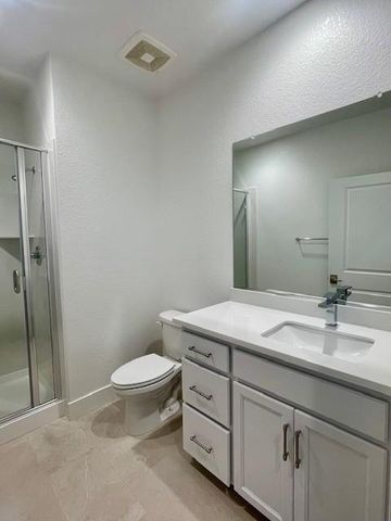 5080 Lone Star Way, Roseville, CA 95747